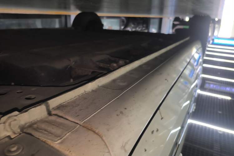 Used Wuling Bingo 2023 333 km Enjoyment Version Right Side Sill