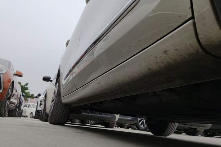 Used Wuling Bingo 2023 410 km Lingxi Deluxe Edition Right Side Sill