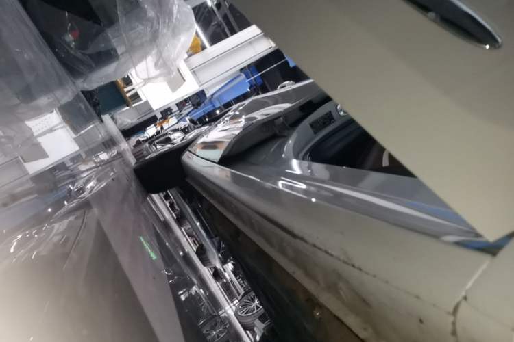 Used Wuling Bingo 2023 333 km Lingxi Connected Version Right Side Sill