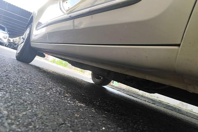 Used Wuling Bingo 2023 203km Comfort Edition Right Side Sill