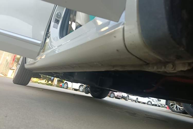 Used Wuling Bingo 2023 203km Light Edition Right Side Sill