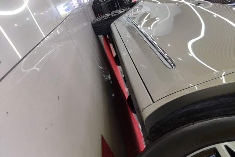 Used Wuling Bingo 2023 410 km Lingxi Deluxe Edition Right Side Sill