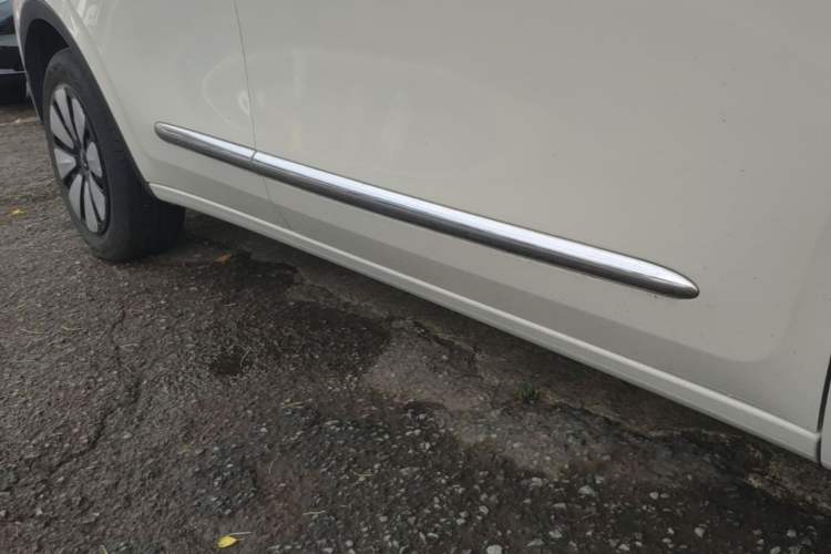Used Wuling Bingo 2023 333 km Enjoyment Version Right Side Sill