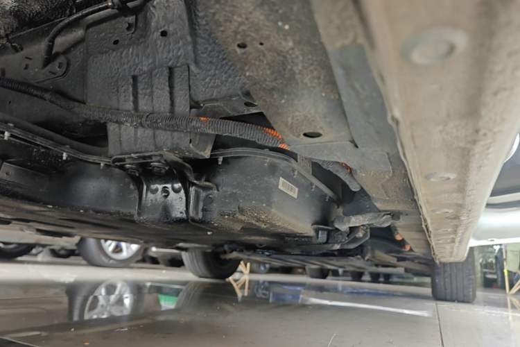 Used Wuling Bingo 2023 203km Light Edition Right Side Sill