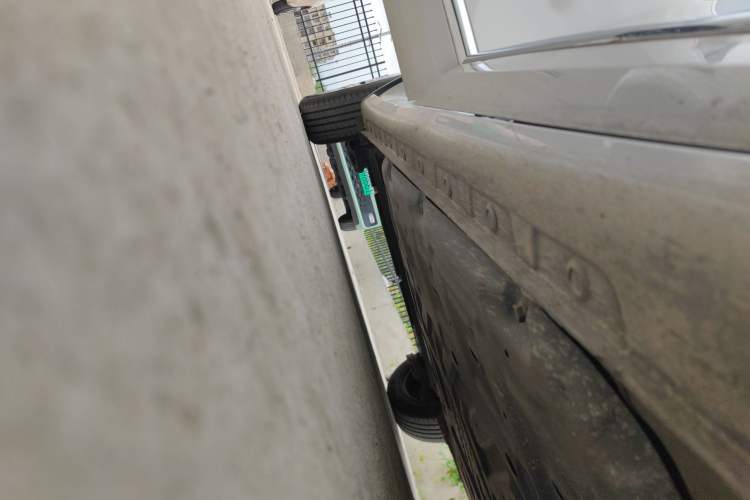 Used Wuling Bingo 2023 333 km Lingxi Connected Version Right Side Sill