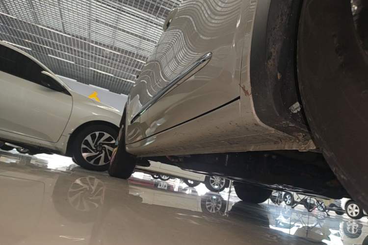 Used Wuling Bingo 2023 203km Comfort Edition Right Side Sill