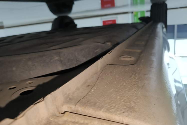 Used Wuling Bingo 2023 333 km Lingxi Connected Version Right Side Sill