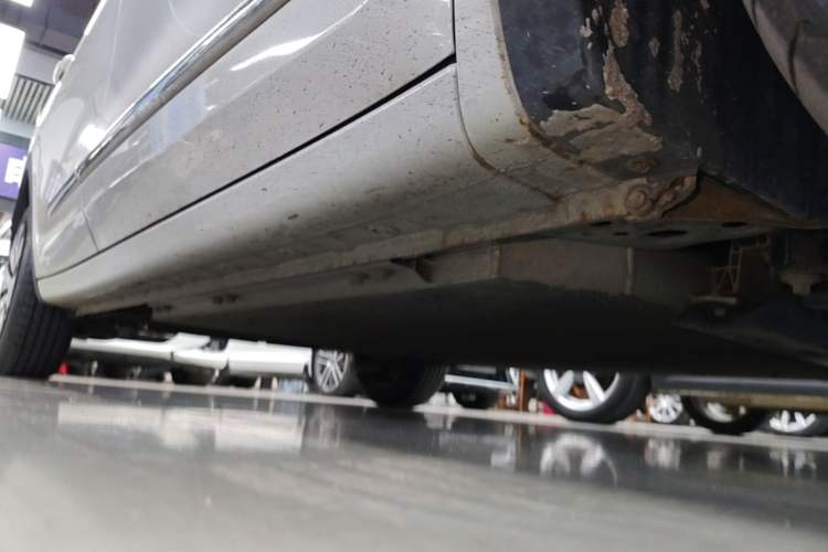 Used Wuling Bingo 2023 333 km Lingxi Connected Version Right Side Sill