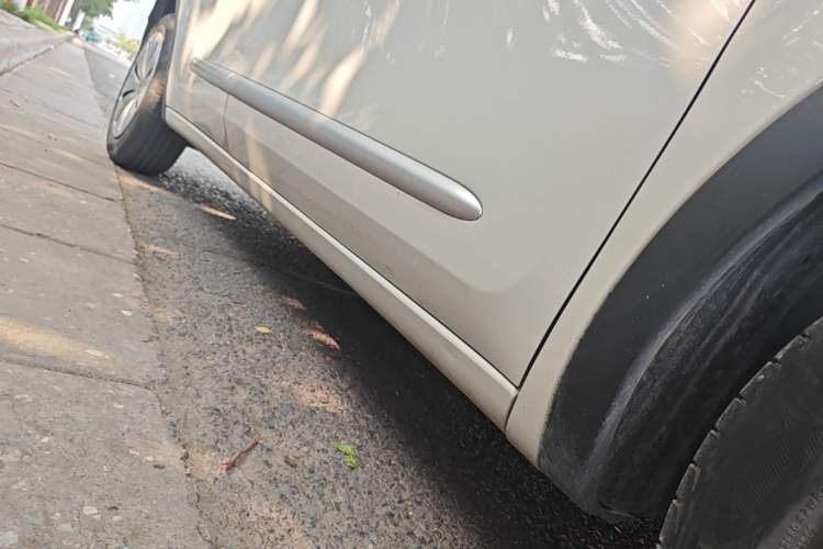 Used Wuling Bingo 2023 203km Light Edition Right Side Sill