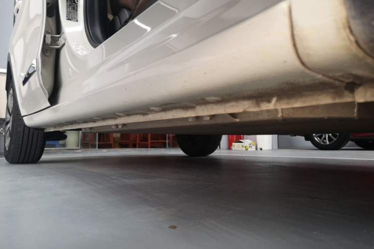 Used Wuling Bingo 2023 333 km Enjoyment Version Right Side Sill