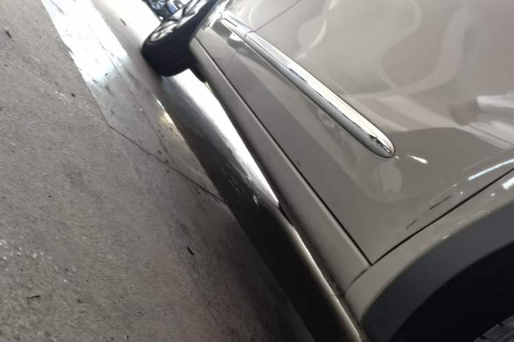 Used Wuling Bingo 2023 410 km Lingxi Deluxe Edition Right Side Sill