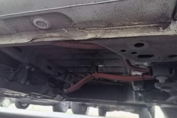 Used Wuling Bingo 2023 203km Comfort Edition Right Side Sill