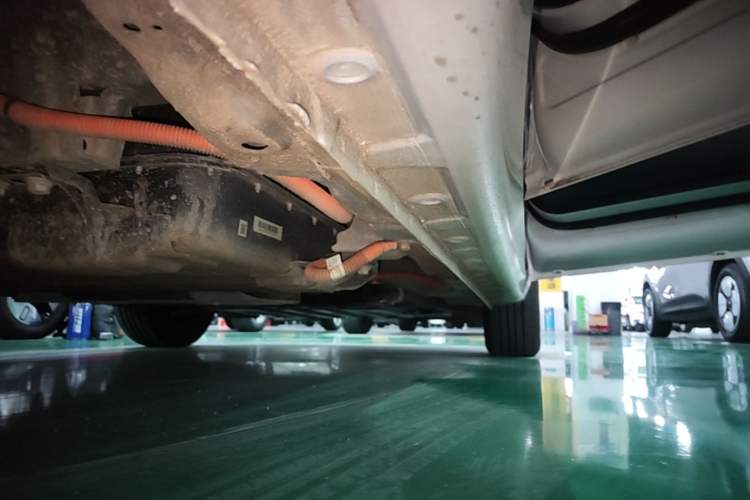 Used Wuling Bingo 2023 203km Comfort Edition Right Side Sill