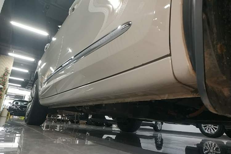 Used Wuling Bingo 2023 203km Comfort Edition Right Side Sill