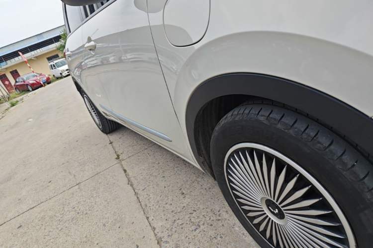 Used Wuling Bingo 2023 333 km Fast-Share Version Right Side Sill