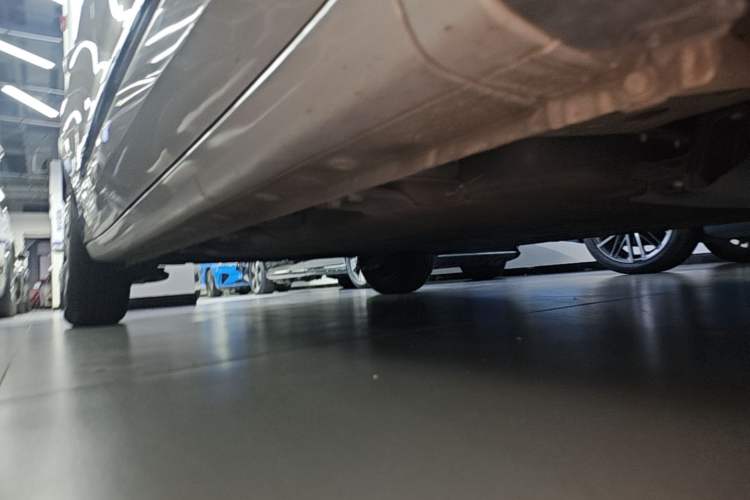 Used Wuling Bingo 2023 333 km Lingxi Connected Version Right Side Sill