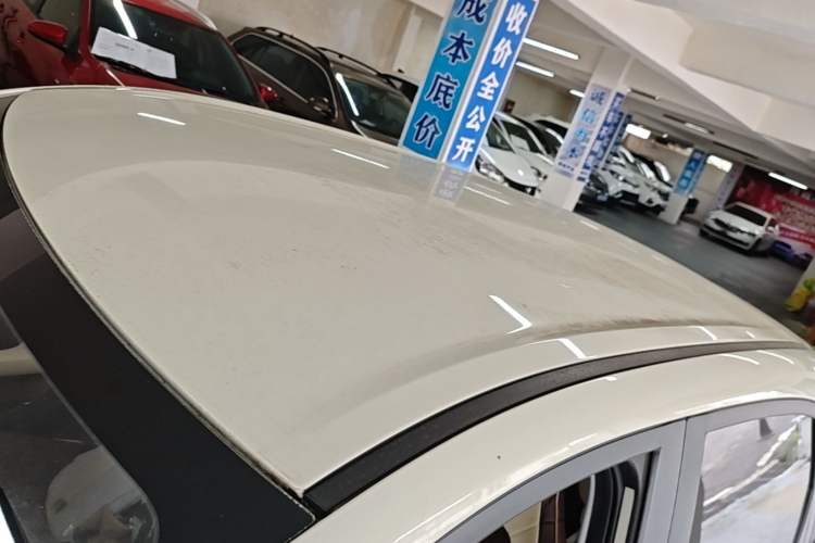 Used Wuling Bingo 2023 203km Light Edition Roof
