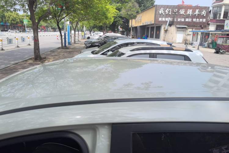 Used Wuling Bingo 2023 333 km Fast-Share Version Roof