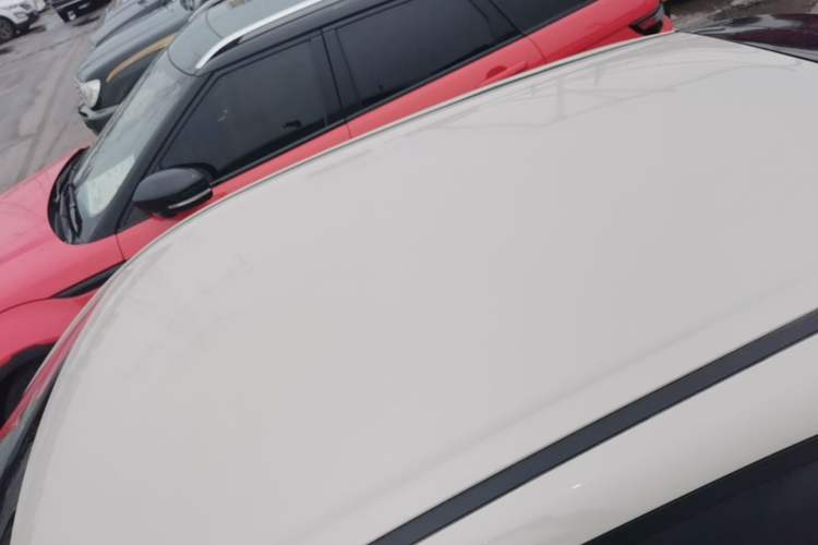 Used Wuling Bingo 2023 333 km Fast-Share Version Roof