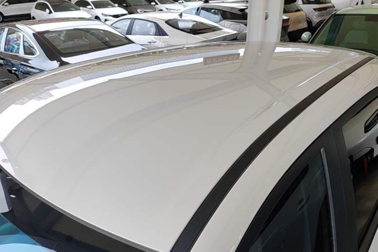Used Wuling Bingo 2023 203km Light Edition Roof
