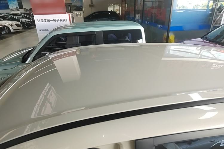 Used Wuling Bingo 2023 203km Light Edition Roof