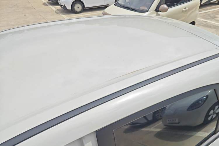 Used Wuling Bingo 2023 333 km Fast-Share Version Roof