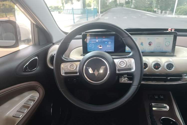 Used Wuling Bingo 2023 333 km Enjoyment Version Steering Wheel