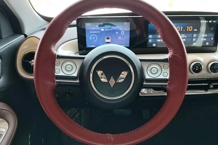 Used Wuling Bingo 2023 203km Comfort Edition Steering Wheel