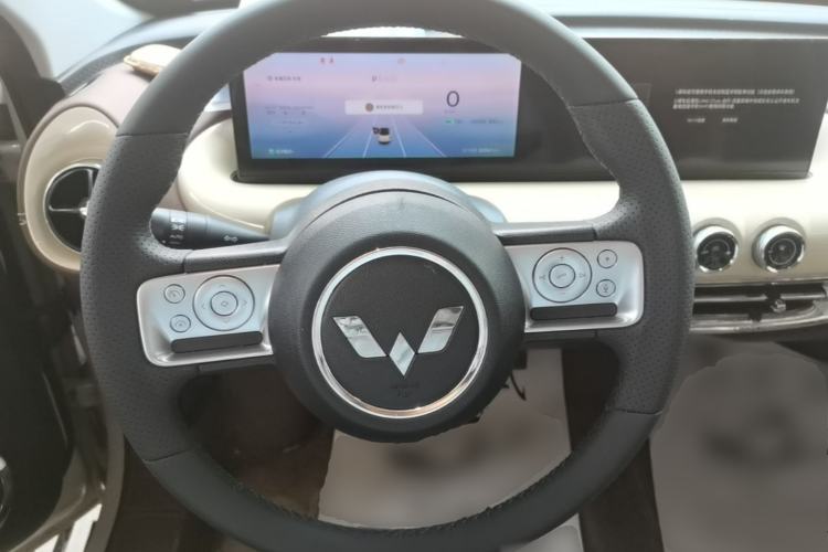 Used Wuling Bingo 2023 410 km Lingxi Deluxe Edition Steering Wheel