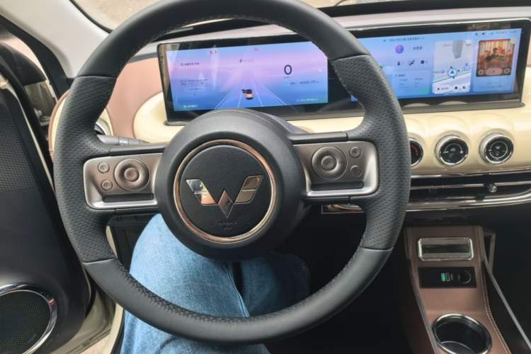 Used Wuling Bingo 2023 410 km Lingxi Deluxe Edition Steering Wheel