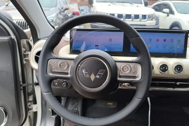 Used Wuling Bingo 2023 410 km Lingxi Deluxe Edition Steering Wheel