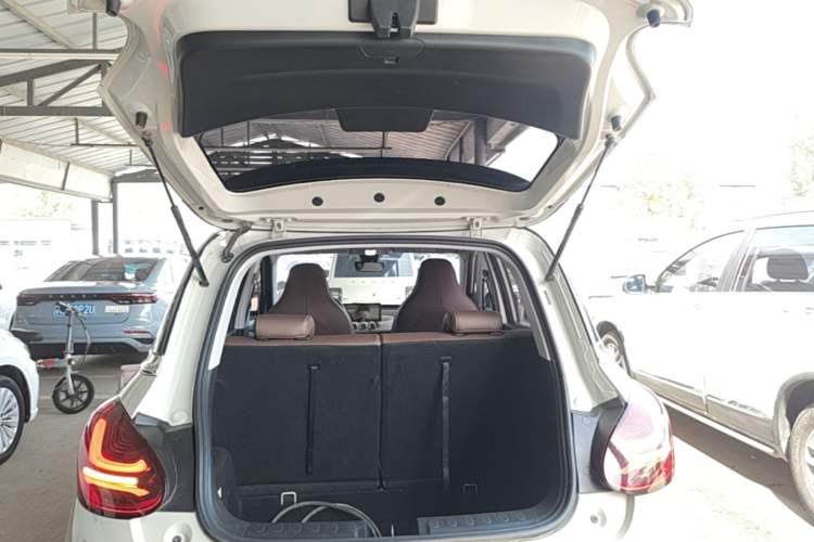 Used Wuling Bingo 2023 203km Comfort Edition Trunk
