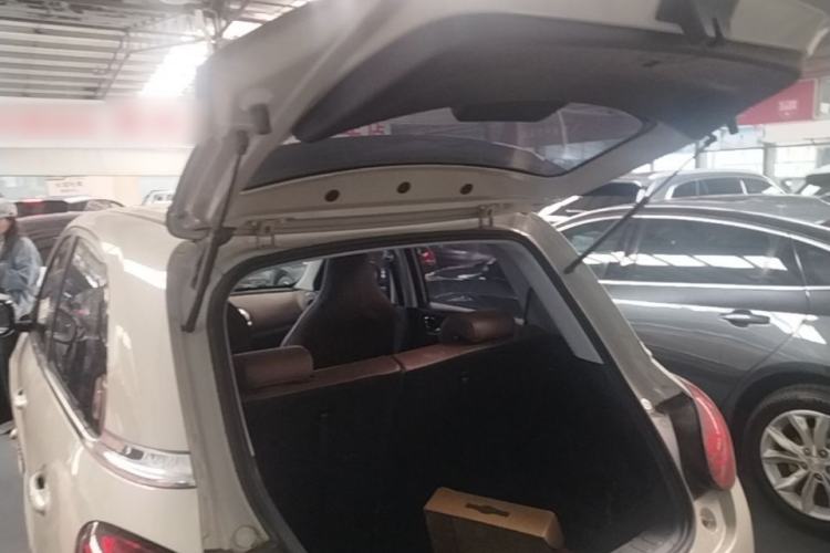 Used Wuling Bingo 2023 333 km Lingxi Connected+ Version Trunk