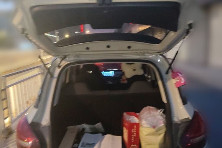 Used Wuling Bingo 2023 333 km Enjoyment Version Trunk