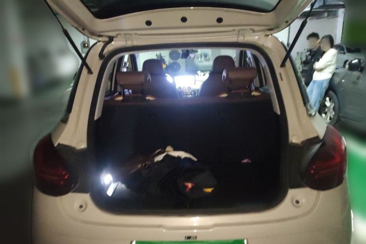Used Wuling Bingo 2023 333 km Lingxi Connected+ Version Trunk