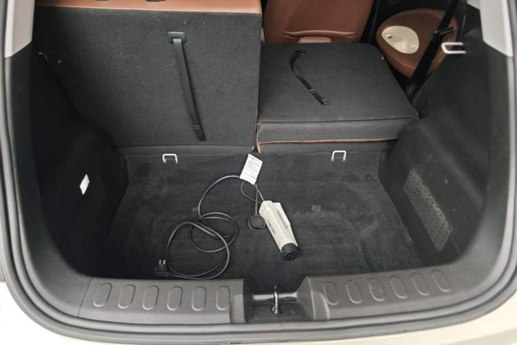 Used Wuling Bingo 2023 203km Comfort Edition Trunk