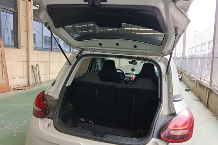 Used Wuling Bingo 2023 203km Light Edition Trunk