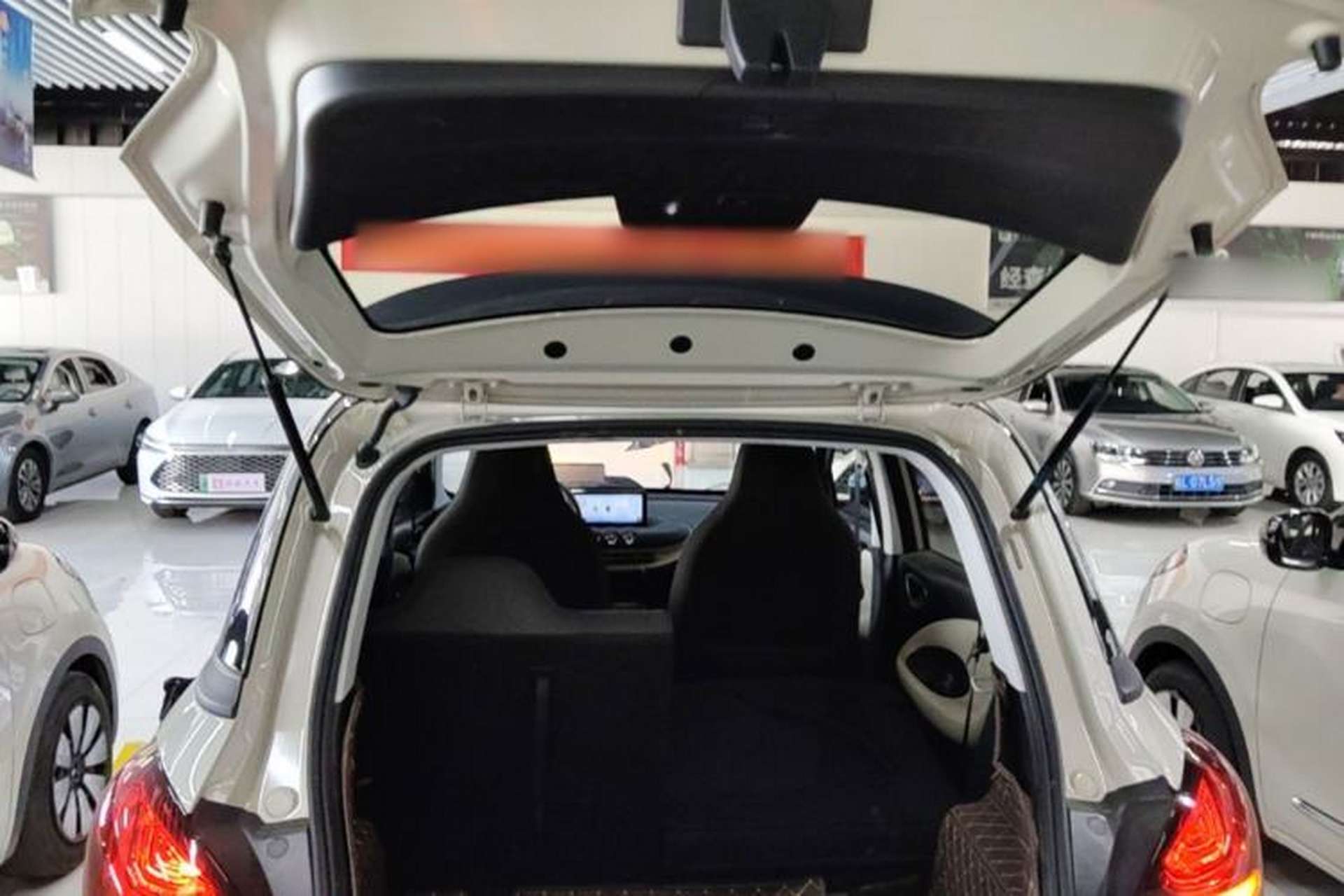 Used Wuling Bingo 2023 333 km Fast-Share Version Trunk