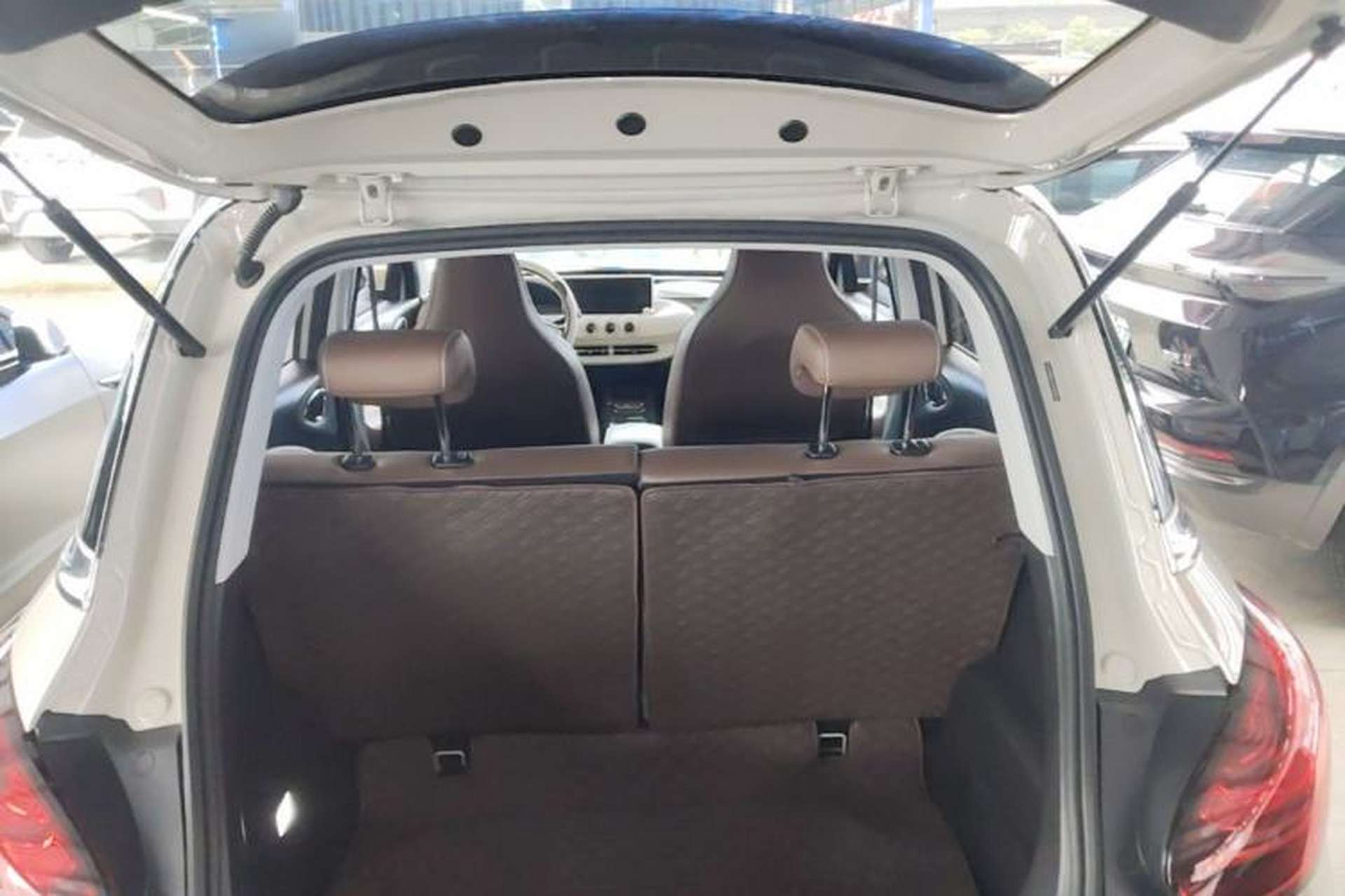 Used Wuling Bingo 2023 410 km Lingxi Deluxe Edition Trunk