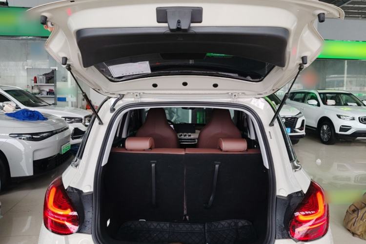 Used Wuling Bingo 2023 410 km Lingxi Deluxe Edition Trunk