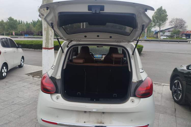 Used Wuling Bingo 2023 333 km Enjoyment Version Trunk