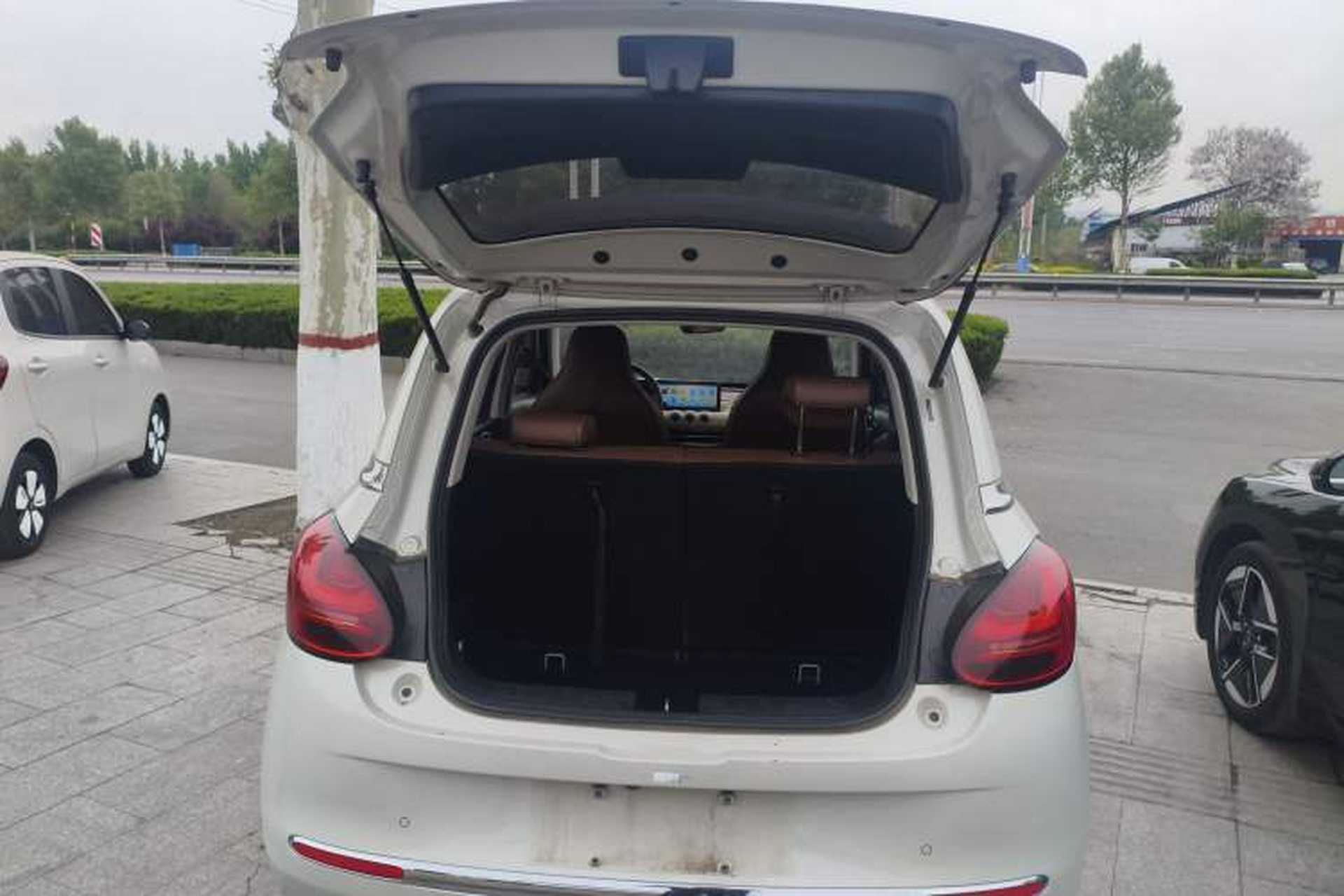 Used Wuling Bingo 2023 333 km Enjoyment Version Trunk