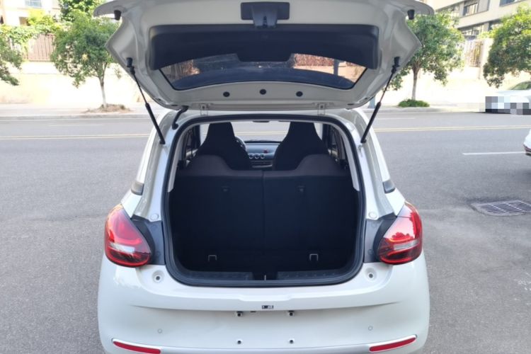 Used Wuling Bingo 2023 203km Light Edition Trunk