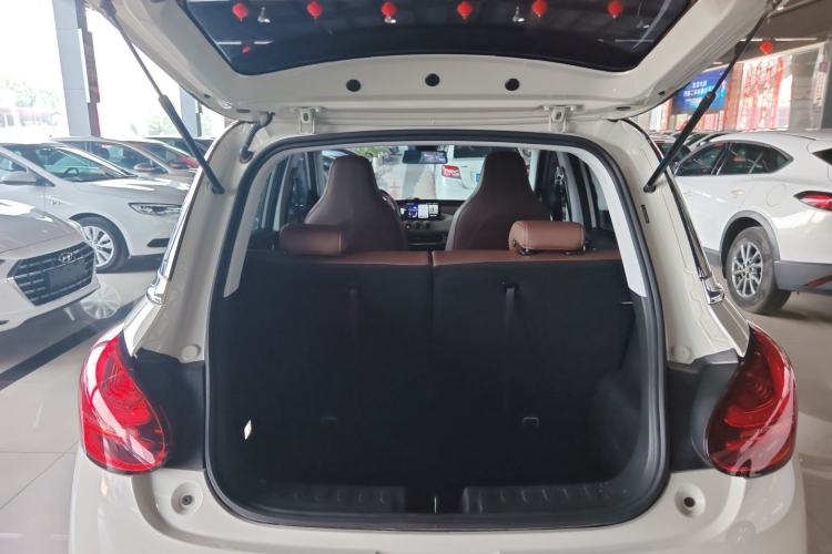 Used Wuling Bingo 2023 333 km Lingxi Connected+ Version Trunk