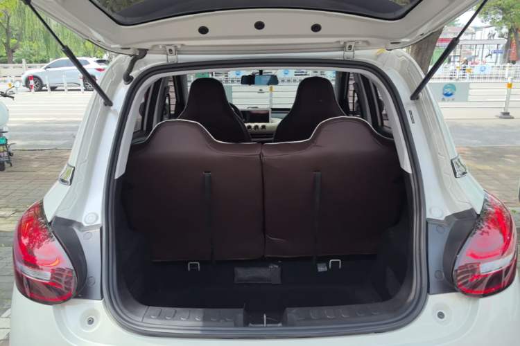 Used Wuling Bingo 2023 333 km Fast-Share Version Trunk