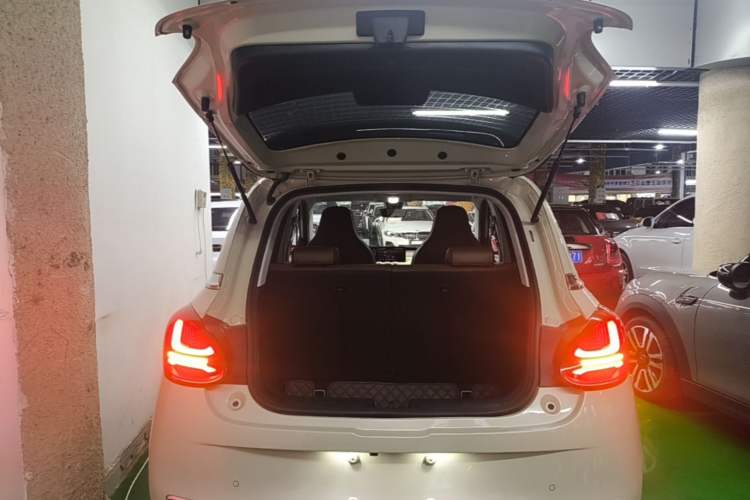 Used Wuling Bingo 2023 333 km Lingxi Connected+ Version Trunk