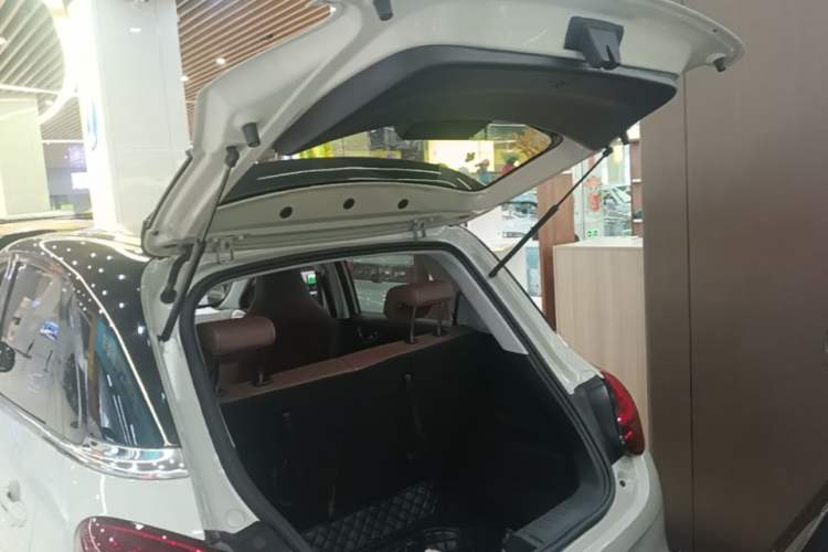 Used Wuling Bingo 2023 333 km Lingxi Connected Version Trunk