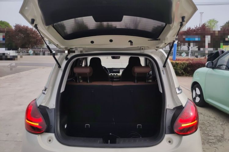 Used Wuling Bingo 2023 333 km Enjoyment Version Trunk