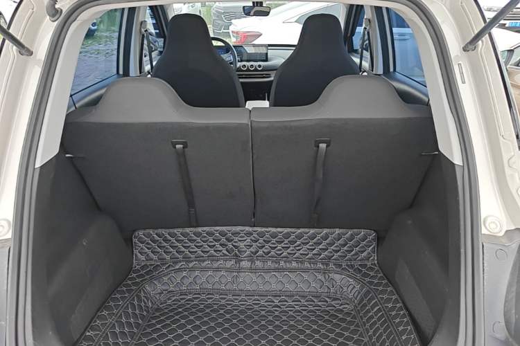 Used Wuling Bingo 2023 333 km Enjoyment Version Trunk