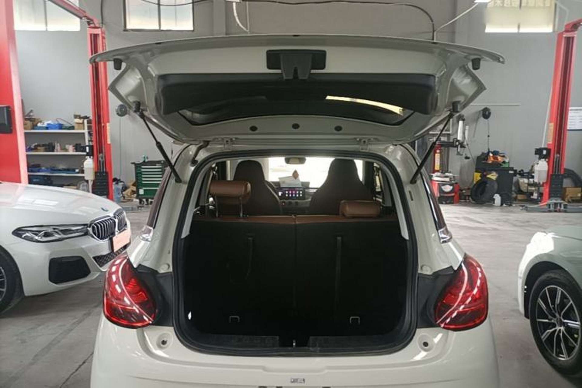 Used Wuling Bingo 2023 333 km Lingxi Connected Version Trunk